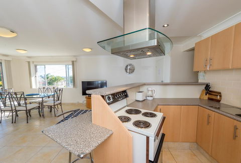 Ronald Avenue 1/65 - Shoal Bay - Accommodation Rockhampton 6