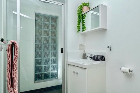 Hastings By The Sea - Accommodation Rockhampton 17