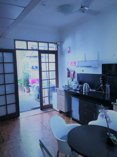 Newtown Cozy Stays - Accommodation Rockhampton 14