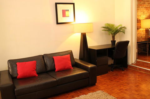 Newtown Cozy Stays - Accommodation Rockhampton 12