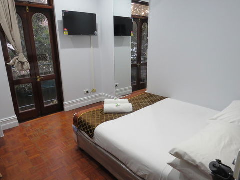 Newtown Cozy Stays - Accommodation Rockhampton 4
