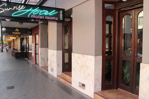 Newtown Cozy Stays - Accommodation Rockhampton 0