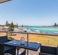 Shoreline 7 with 180 degree water views - Accommodation Rockhampton