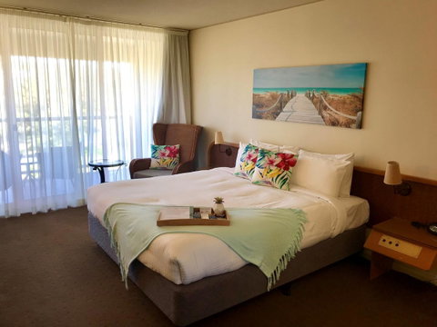 Charlesworth Bay Beach Resort - Accommodation Rockhampton 2