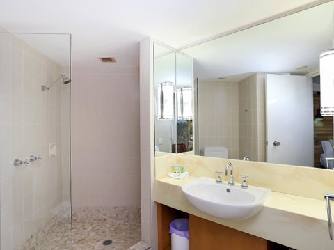 Charlesworth Bay Beach Resort - Accommodation Rockhampton 42
