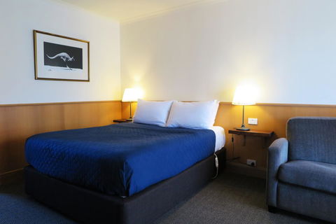 Summerhill Motor Inn - Accommodation Rockhampton 2