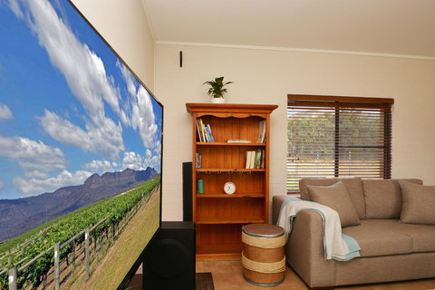 JE Guesthouse, Central To All The Hunter Valley Has To Offer - Accommodation Rockhampton 5