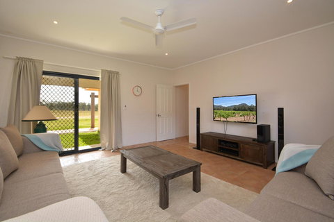 JE Guesthouse, Central To All The Hunter Valley Has To Offer - Accommodation Rockhampton 4