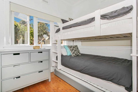 Seaspray - Manly Beach Apartment Close To The Sand - Accommodation Rockhampton 10