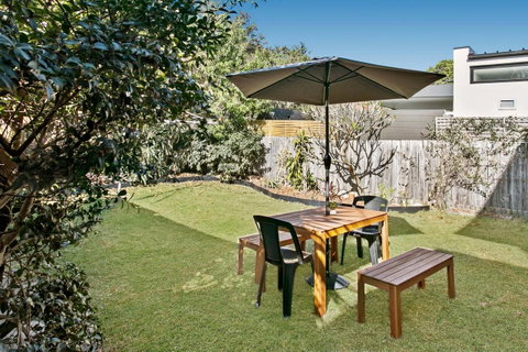 Seaspray - Manly Beach Apartment Close To The Sand - Accommodation Rockhampton 3