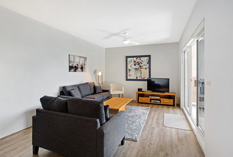 Victoria Parade, Kiah, Unit 10, 53 - Accommodation Rockhampton 2