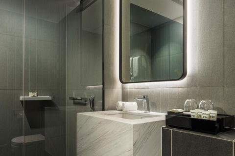 West Hotel Sydney, Curio Collection By Hilton - Accommodation Rockhampton 4