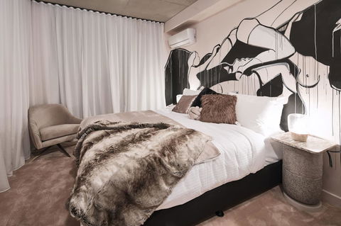 The Collectionist Newtown - Accommodation Rockhampton 9