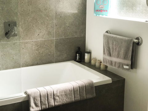 Woollahra Gem, Spectacular Views And Garden Paradise - Accommodation Rockhampton 20