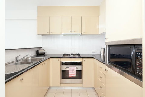 Waterfront Apartment On Sydney Harbour - Accommodation Rockhampton 8