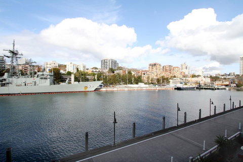 Waterfront Apartment On Sydney Harbour - Accommodation Rockhampton 12