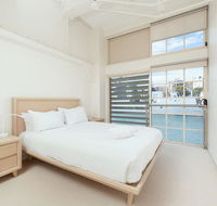 Waterfront Apartment on Sydney Harbour - Accommodation Rockhampton
