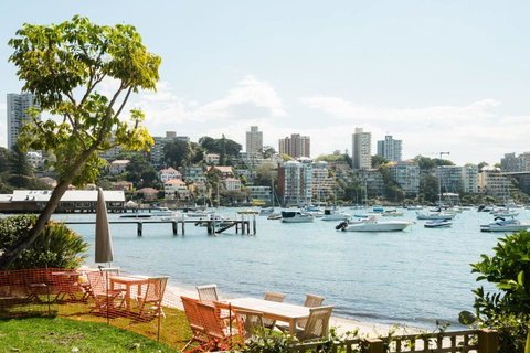 Waterfront Apartment Brimming With Inspirational Artwork - Accommodation Rockhampton 26