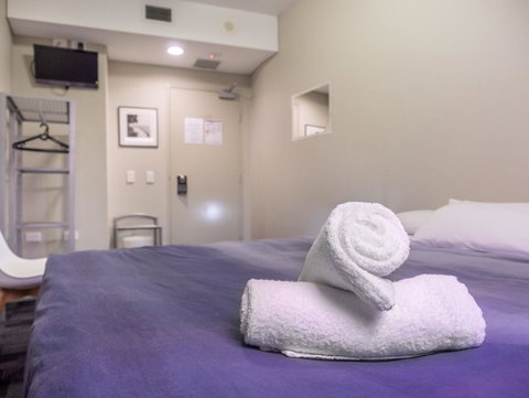 Big Backpackers Hostel - Accommodation Rockhampton 2