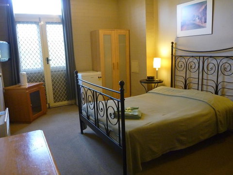 Newtown Backpackers - Accommodation Rockhampton 22