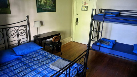 Newtown Backpackers - Accommodation Rockhampton 26