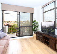 Vibrant inner-city living - Darling Harbour fringe - Accommodation Rockhampton