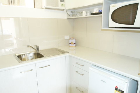 Hibiscus Motel - Accommodation Rockhampton 12