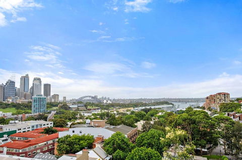 Lower Bridge And Sails - Executive 2BR Darlinghurst Apartment With Balcony And Rooftop Views - Accommodation Rockhampton 13