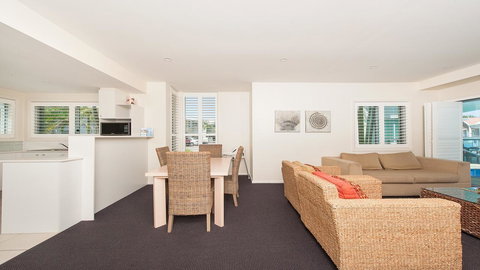 Pacific Blue, Salamander Bay - Accommodation Rockhampton 33