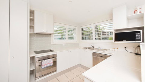 Pacific Blue, Salamander Bay - Accommodation Rockhampton 37