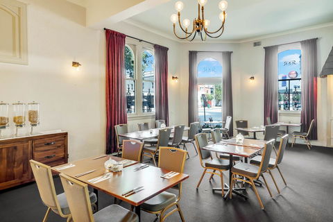 Prince Of Wales Hotel - Accommodation Rockhampton 22