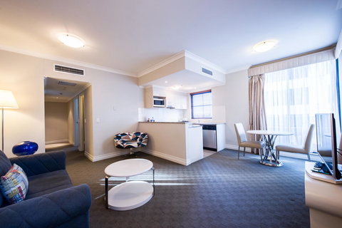 Seasons Harbour Plaza - Accommodation Rockhampton 35