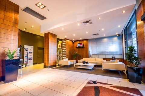 Seasons Harbour Plaza - Accommodation Rockhampton 24