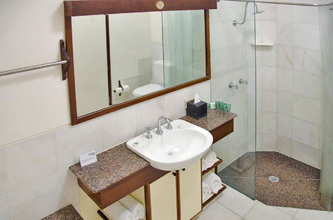 Beach Hotel Resort - Accommodation Rockhampton 33