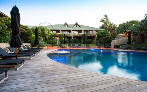 Beach Hotel Resort - Accommodation Rockhampton 0