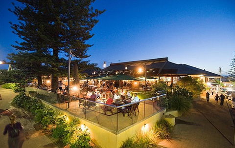 Beach Hotel Resort - Accommodation Rockhampton 26