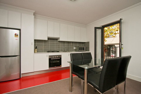 The Star Apartments - Accommodation Rockhampton 4