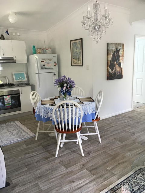 The Best Exotic Magnolia Cottage - Accommodation Rockhampton 6