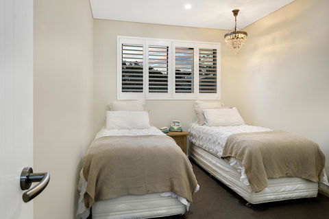 Belle Vue- Penthouse At Black Beach - Accommodation Rockhampton 13
