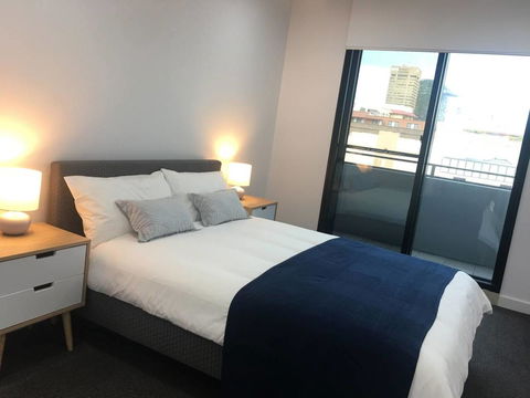 Specious Apartment With 2 Large Bedrooms - Accommodation Rockhampton 7