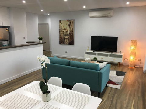 Specious Apartment With 2 Large Bedrooms - Accommodation Rockhampton 0