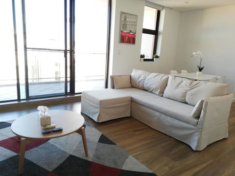 Specious Apartment With 2 Large Bedrooms - Accommodation Rockhampton 11