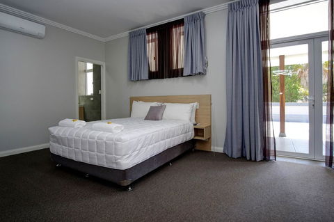 Lakes And Ocean Hotel Forster - Accommodation Rockhampton 19