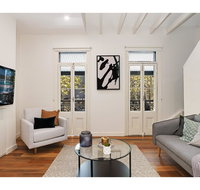 Walk to the city from this renovated heritage gem - Accommodation Rockhampton