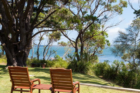 By The Beach B&B Self Contained Apartments - Accommodation Rockhampton 0