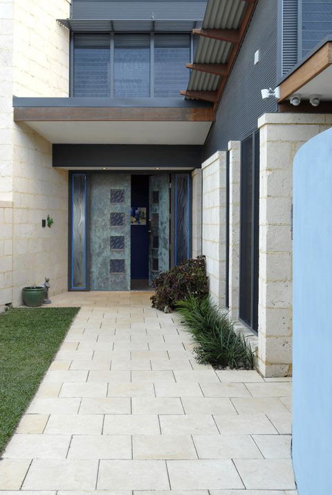 By The Beach B&B Self Contained Apartments - Accommodation Rockhampton 4
