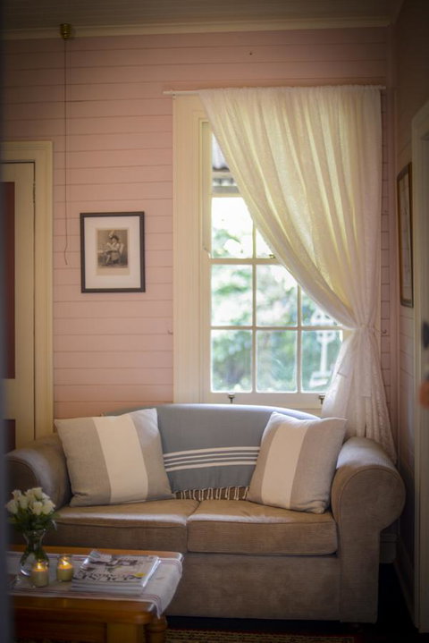 Arcadia - The Barn Cottage & Rosehill Cottage - Accommodation Rockhampton 21