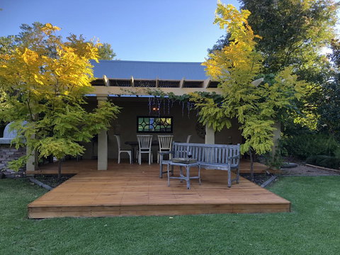 Arcadia - The Barn Cottage & Rosehill Cottage - Accommodation Rockhampton 28