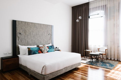 The Old Clare Hotel, Independent Collection By EVT - Accommodation Rockhampton 9