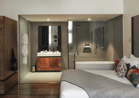 The Old Clare Hotel, Independent Collection By EVT - Accommodation Rockhampton 28